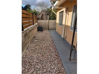 https://www.gallito.com.uy/colon-2-dormitorios-con-entrada-vehicular-exc-estado-inmuebles-27675279