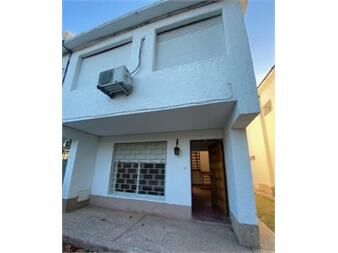 https://www.gallito.com.uy/casa-duplex-3-dormitorios-con-patio-con-parrillerogaraje-inmuebles-27688325