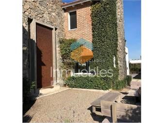 https://www.gallito.com.uy/casa-en-venta-de-3-dormitorios-en-la-barra-inmuebles-19654943