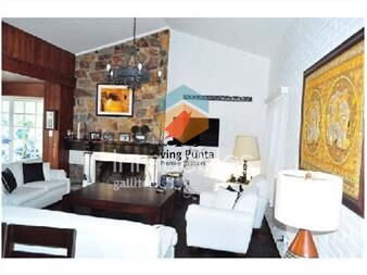 https://www.gallito.com.uy/casa-en-mansa-4-dormitorios-inmuebles-21452105