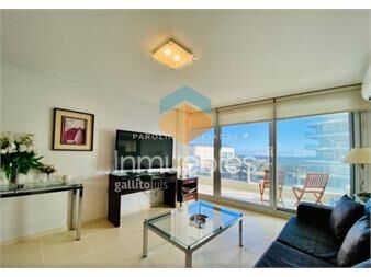 https://www.gallito.com.uy/venta-de-apartamento-de-dos-dormitorios-en-seasons-tower-p-inmuebles-21724317