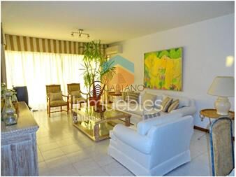 https://www.gallito.com.uy/espectacular-apartamento-en-peninsula-primera-linea-sobr-inmuebles-19284221