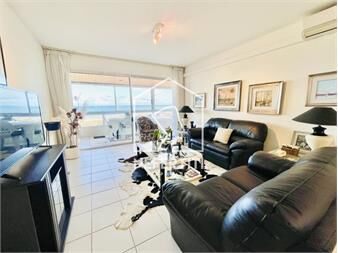 https://www.gallito.com.uy/venta-apartamento-3-dormitorios-en-primera-lã­nea-del-mar-inmuebles-24614688