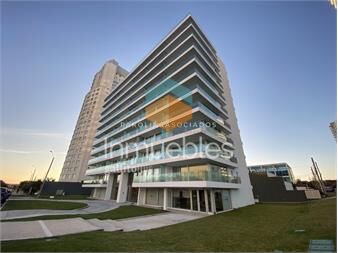https://www.gallito.com.uy/departamento-a-metros-del-mar-parada-4-de-playa-mansa-inmuebles-23891886