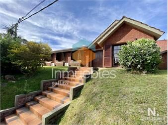https://www.gallito.com.uy/hermosa-casa-ubicada-en-uno-de-las-mejores-zonas-del-balne-inmuebles-25036037