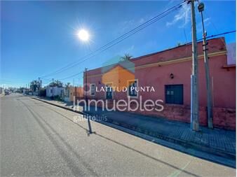 https://www.gallito.com.uy/terreno-con-construccion-a-media-cuadra-de-av-lavalleja-inmuebles-21913605