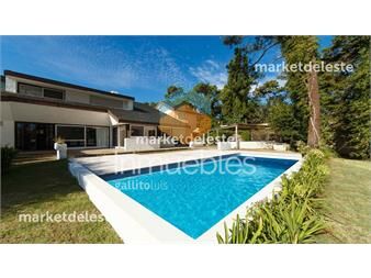https://www.gallito.com.uy/espectacular-en-playa-mansa-inmuebles-25545842