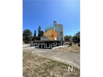 https://www.gallito.com.uy/casa-en-venta-con-3-dormitorios-pinares-punta-del-este-inmuebles-25041910