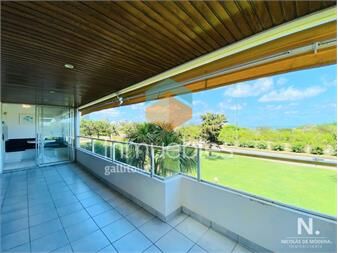 https://www.gallito.com.uy/apartamento-primera-linea-frente-al-mar-de-tres-dormitorios-inmuebles-24992332