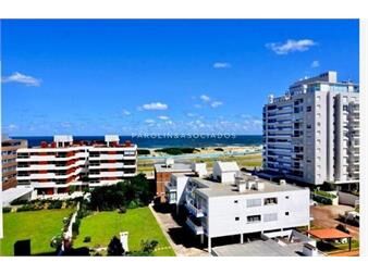 https://www.gallito.com.uy/apartamento-en-venta-de-2-dormitorios-en-icon-brava-tower-inmuebles-25657759