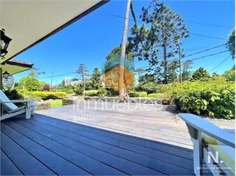 https://www.gallito.com.uy/importante-casa-en-playa-mansa-inmuebles-25041587