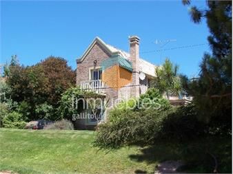 https://www.gallito.com.uy/casa-de-4-dormitorios-con-piscina-en-la-barra-punta-del-es-inmuebles-23891911