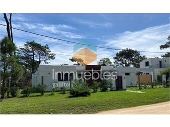 https://www.gallito.com.uy/casa-en-venta-de-3-dormitorios-en-la-barra-punta-del-este-inmuebles-24721509