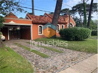 https://www.gallito.com.uy/hermosa-casa-ubicada-en-uno-de-las-mejores-zonas-del-balne-inmuebles-20835415