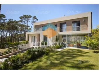 https://www.gallito.com.uy/excelente-casa-de-dos-plantas-en-barrio-privado-inmuebles-24574151