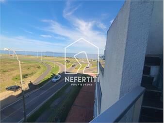 https://www.gallito.com.uy/venta-apartamento-3-dormitorios-penthouse-frente-al-mar-inmuebles-25450177