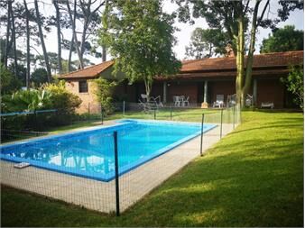https://www.gallito.com.uy/encantadora-casa-zona-colegios-consulte-inmuebles-23419506