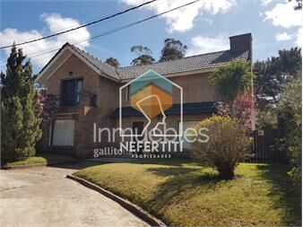 https://www.gallito.com.uy/alquiler-casa-3-dormitorios-en-barrio-jardines-de-cã³rdoba-inmuebles-26027267
