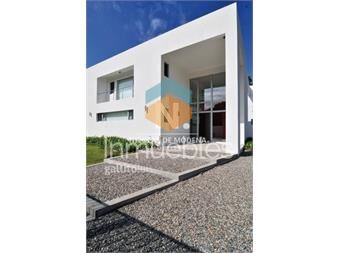 https://www.gallito.com.uy/venta-de-casa-minimalista-en-parque-del-golf-punta-del-est-inmuebles-26357506