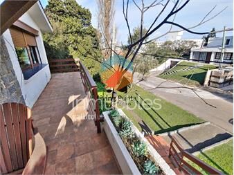 https://www.gallito.com.uy/casa-en-las-delicias-mansa-inmuebles-26427421