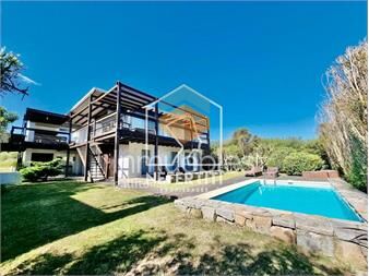 https://www.gallito.com.uy/venta-casa-chalet-en-punta-piedras-el-chorro-inmuebles-24614213