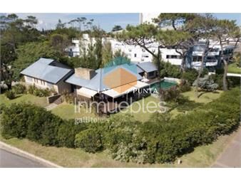 https://www.gallito.com.uy/casa-sobre-la-rambla-mansa-inmuebles-24962437