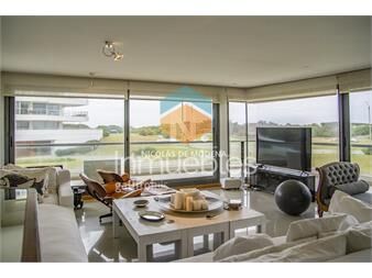 https://www.gallito.com.uy/venta-apartamento-3-dormitorios-zona-playa-brava-en-primera-inmuebles-25037314