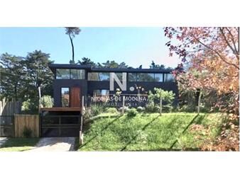 https://www.gallito.com.uy/venta-casa-3-dormitorios-3-baã±os-zona-punta-shopping-pun-inmuebles-25042662
