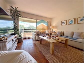 https://www.gallito.com.uy/apartamento-de-3-dormitorios-y-dependencia-de-servicio-en-e-inmuebles-25376818