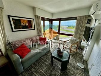 https://www.gallito.com.uy/oportunidad-apartamento-de-2-dormitorios-frente-a-playa-b-inmuebles-26855568