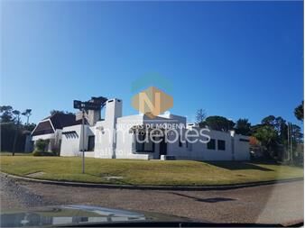 https://www.gallito.com.uy/hermosa-casa-a-pasos-de-la-playa-inmuebles-25019356