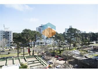 https://www.gallito.com.uy/departamento-en-venta-de-3-dormitorios-en-roosevelt-center-inmuebles-24988152