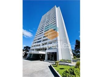 https://www.gallito.com.uy/apartamento-en-venta-de-3-dormitorios-en-torre-punta-del-es-inmuebles-27038099