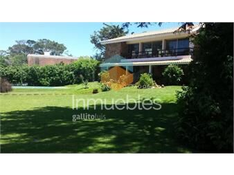 https://www.gallito.com.uy/casa-en-venta-de-3-dormitorios-en-mansa-punta-del-este-inmuebles-17825562