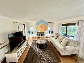https://www.gallito.com.uy/excelente-casa-de-4-dormitorios-con-piscina-en-venta-inmuebles-27069044