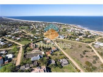 https://www.gallito.com.uy/lote-en-venta-en-el-chorro-manantiales-ref-pbi13018-inmuebles-24907174