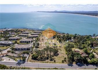 https://www.gallito.com.uy/lote-en-lomo-de-la-ballena-punta-ballena-ref-pbi2936-inmuebles-23108035