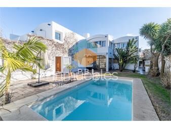 https://www.gallito.com.uy/venta-de-propiedad-de-4-dormitorios-en-punta-del-este-r-inmuebles-25807686