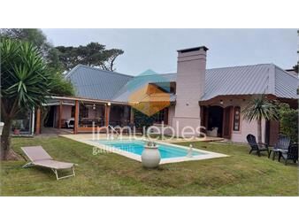 https://www.gallito.com.uy/casa-en-jardines-de-cordoba-4-dormitorios-inmuebles-26790076