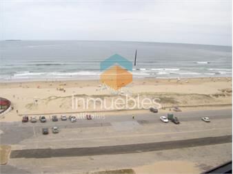 https://www.gallito.com.uy/apartamento-en-brava-2-dormitorios-inmuebles-19063071