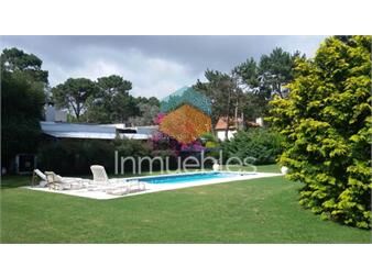 https://www.gallito.com.uy/casa-de-3-dormitorios-y-piscina-en-alquiler-anual-rincã³n-inmuebles-25979308