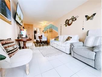 https://www.gallito.com.uy/excelente-apartamento-de-2-dormitorios-frente-a-los-dedos-inmuebles-25940901