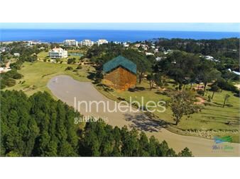 https://www.gallito.com.uy/venta-de-terreno-de-1045-m2-en-barrio-cerrado-frente-al-mar-inmuebles-22538677