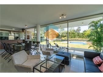 https://www.gallito.com.uy/apartamento-2-suite-playa-brava-terrazas-de-inmuebles-27169912