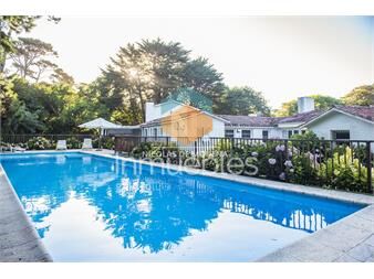 https://www.gallito.com.uy/vende-casa-en-brava-punta-del-este-de-5-inmuebles-24600922