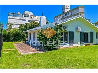 https://www.gallito.com.uy/casa-en-venta-mansa-punta-del-este-3-inmuebles-26682879