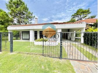 https://www.gallito.com.uy/casa-de-4-dormitorios-a-pasos-del-mar-alquiler-anual-inmuebles-26568601