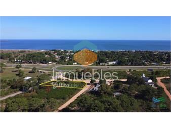 https://www.gallito.com.uy/venta-de-terreno-esquinero-en-club-del-lago-punta-inmuebles-23472663