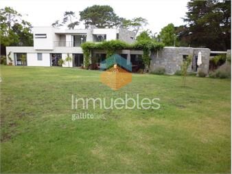 https://www.gallito.com.uy/casa-de-4-dormitorios-en-venta-en-beverly-hills-inmuebles-26215838