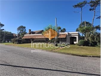 https://www.gallito.com.uy/casa-en-venta-de-3-dormitorios-en-playa-mansa-inmuebles-26059266